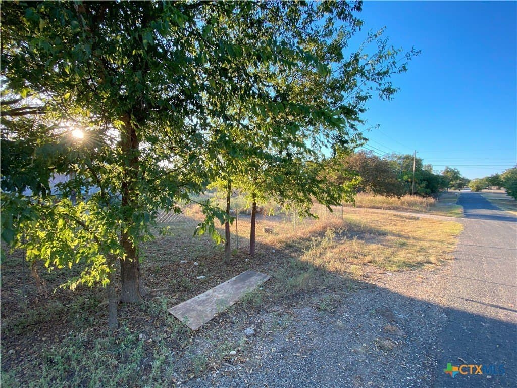 1.59 acres in Bell County gallery image 2