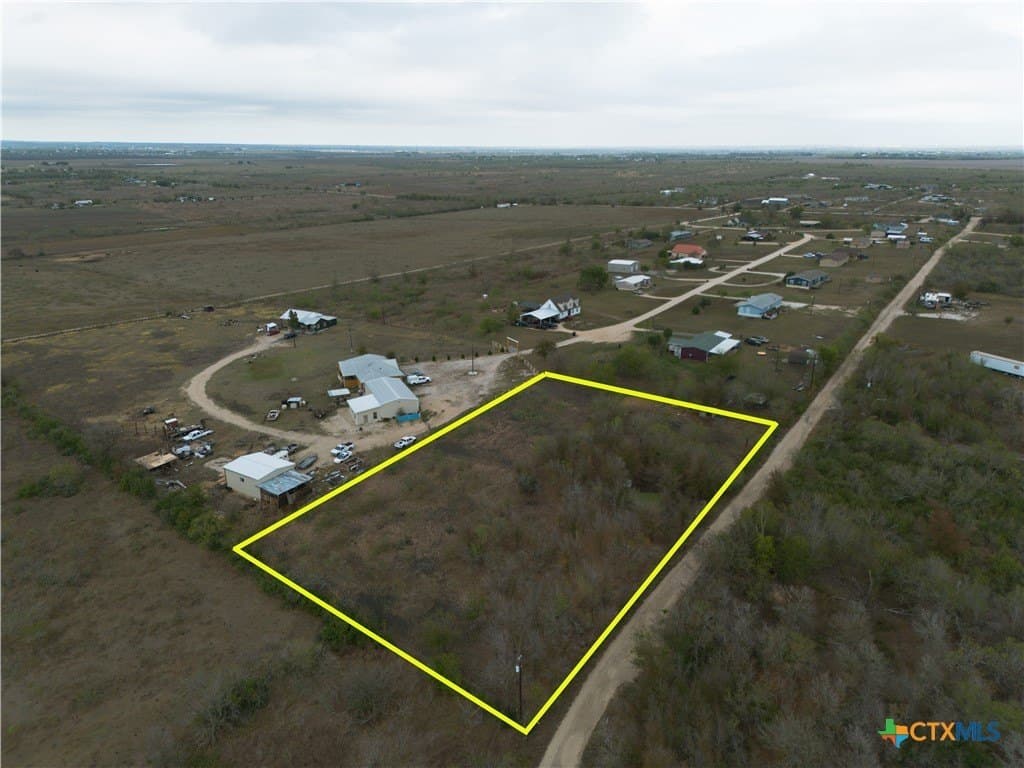 1.63 acres in Guadalupe County