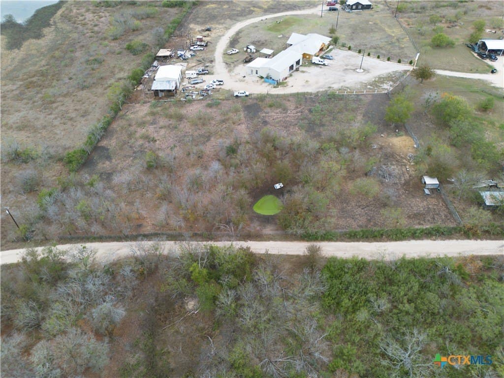 1.63 acres in Guadalupe County - photo 11