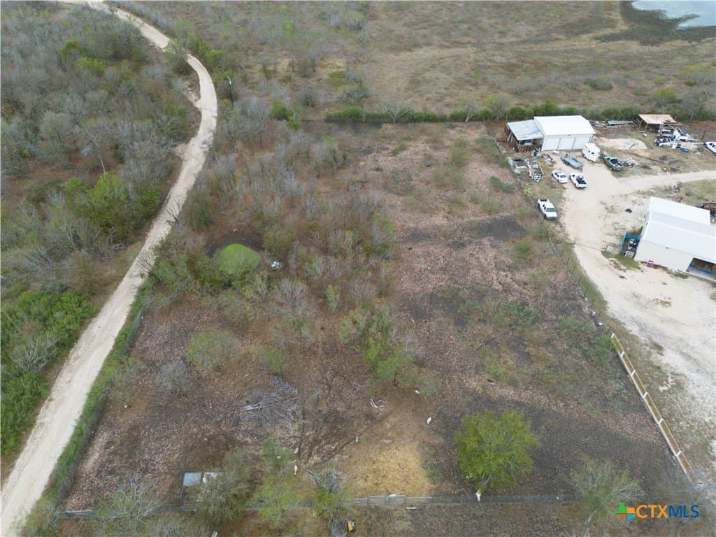 1.63 acres in Guadalupe County - photo 12