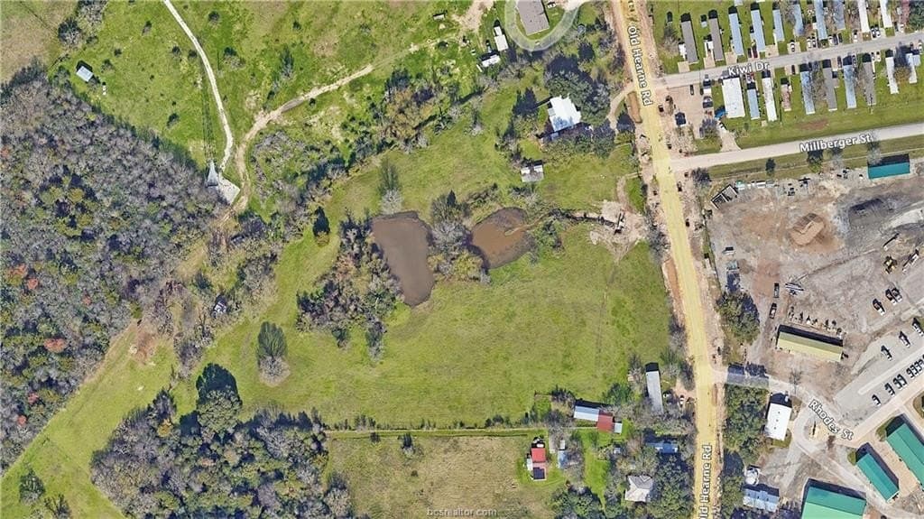 9.75 acres in Brazos County gallery image 2