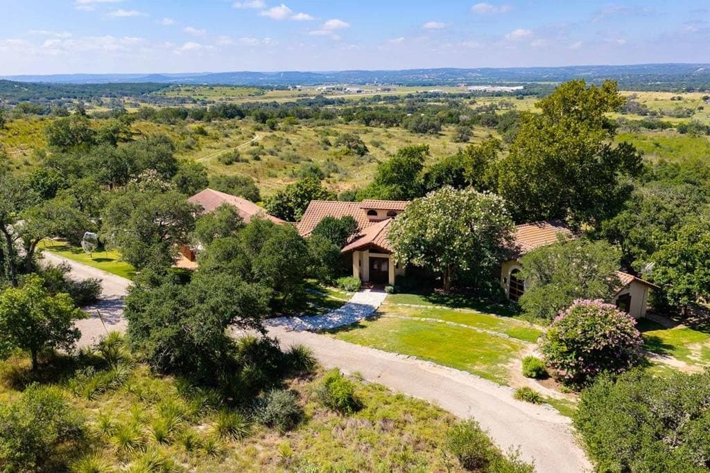 100 acres in Kerr County featured view