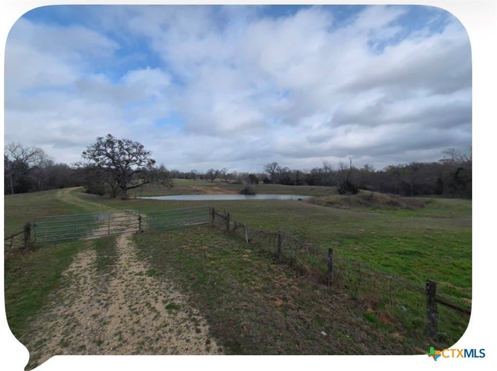 14.1 acres in Milam County