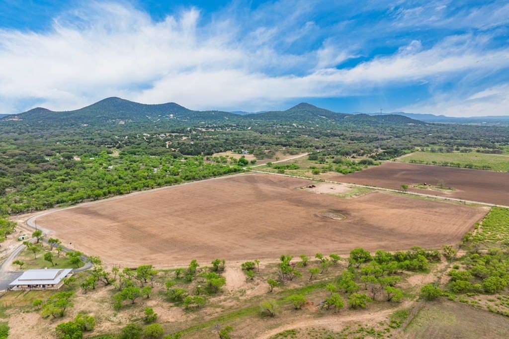 42.68 acres in Bandera County gallery image 4