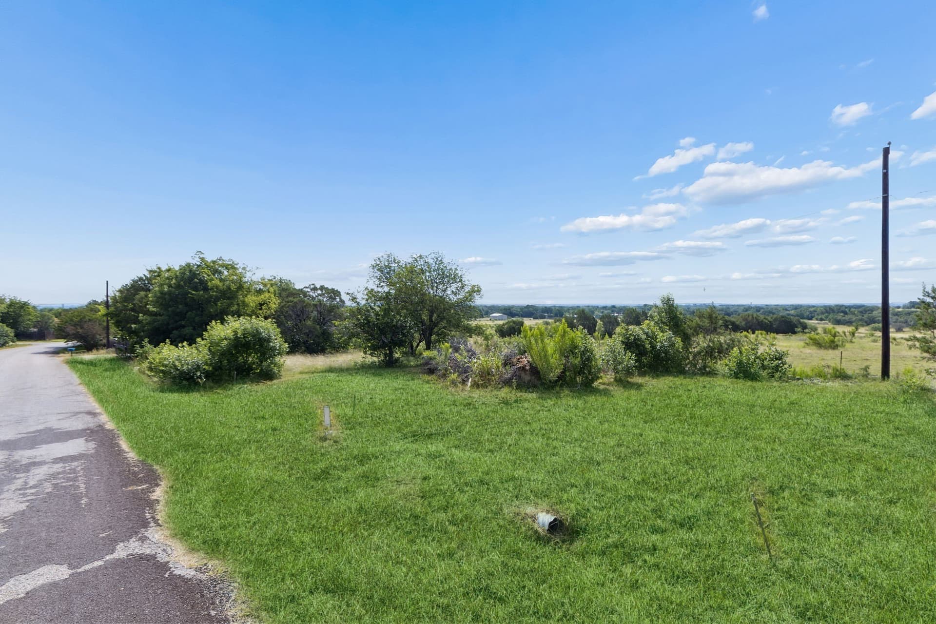 0.02 acres in Hood County - photo 8