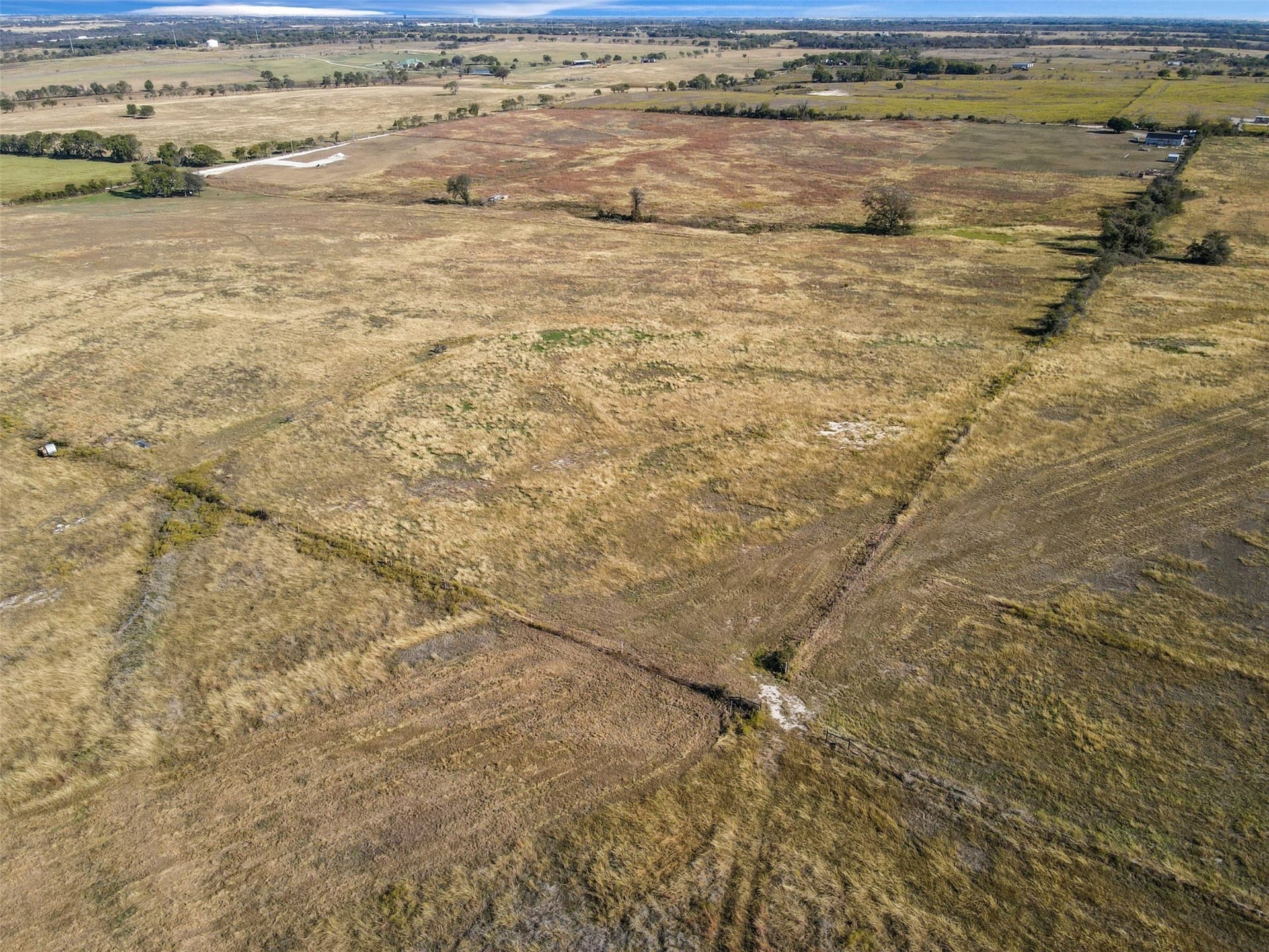 20 acres in Hill County gallery image 3