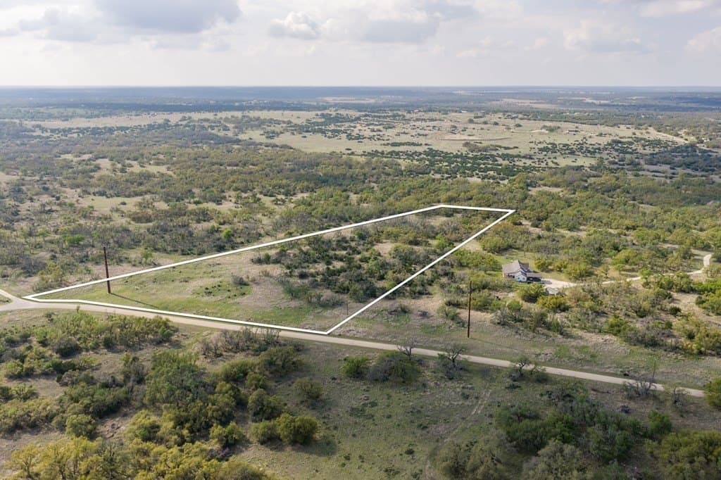 10.33 acres in Gillespie County gallery image 3