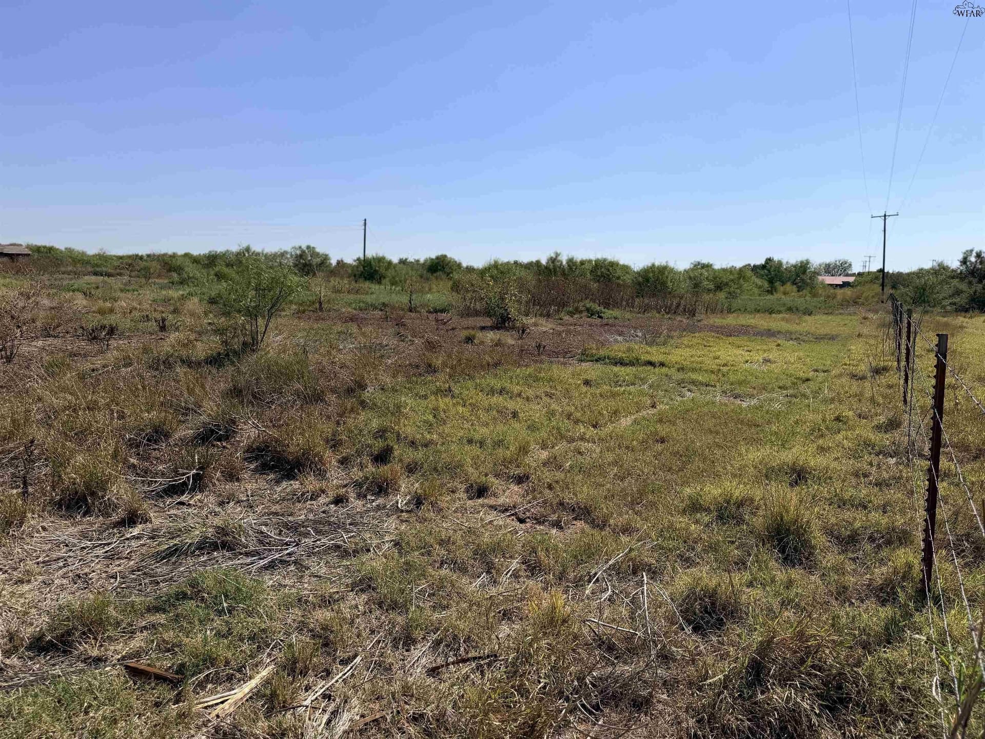 6.98 acres in Wichita County - photo 2