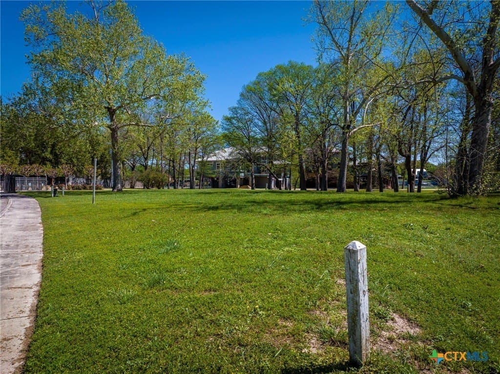 0.54 acres in Guadalupe County - photo 11