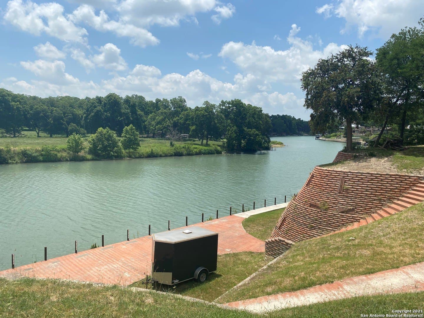 0.68 acres in Guadalupe County gallery image 3