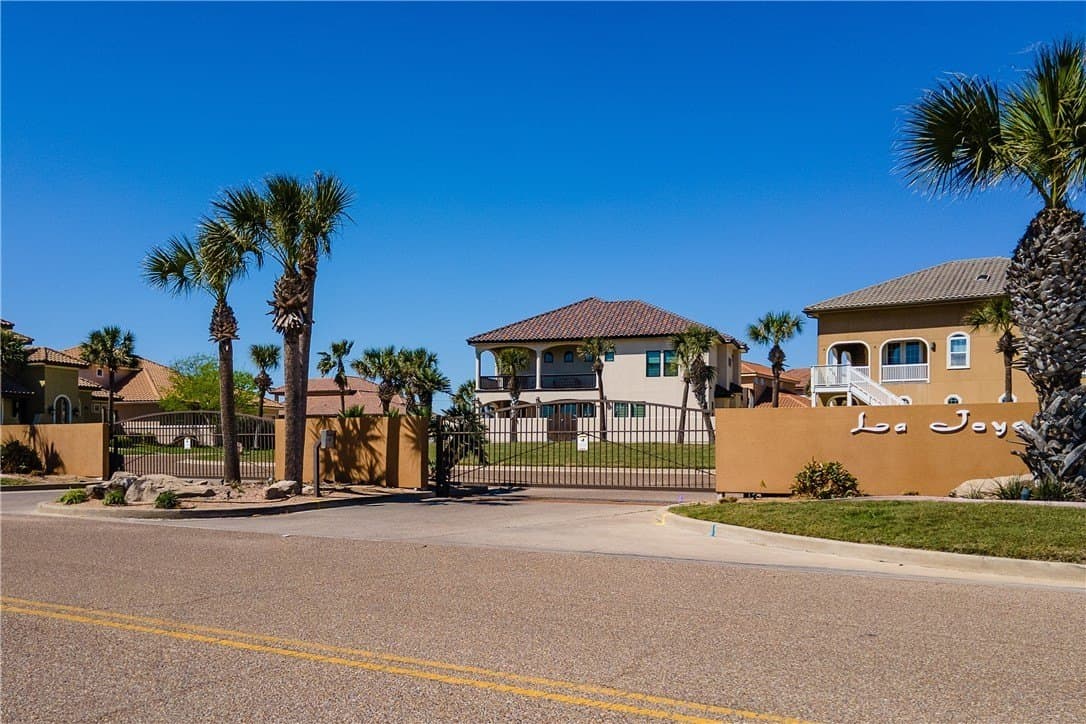 0.12 acres in Nueces County - photo 13