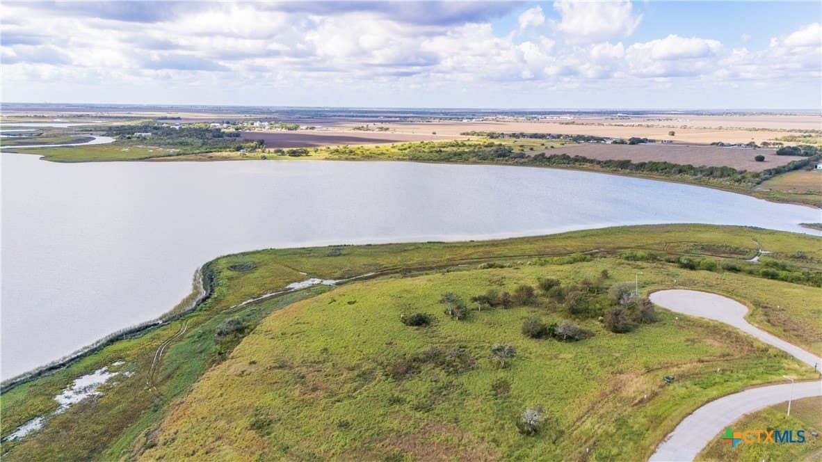 1.56 acres in Calhoun County - photo 5