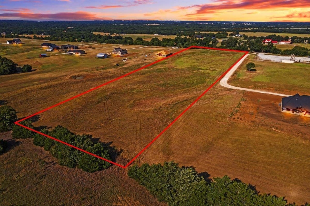 5 acres in Grayson County