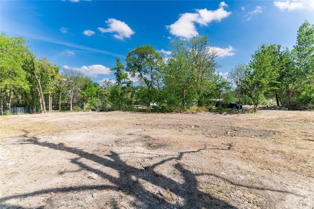 2.38 acres in Dallas County gallery image 3