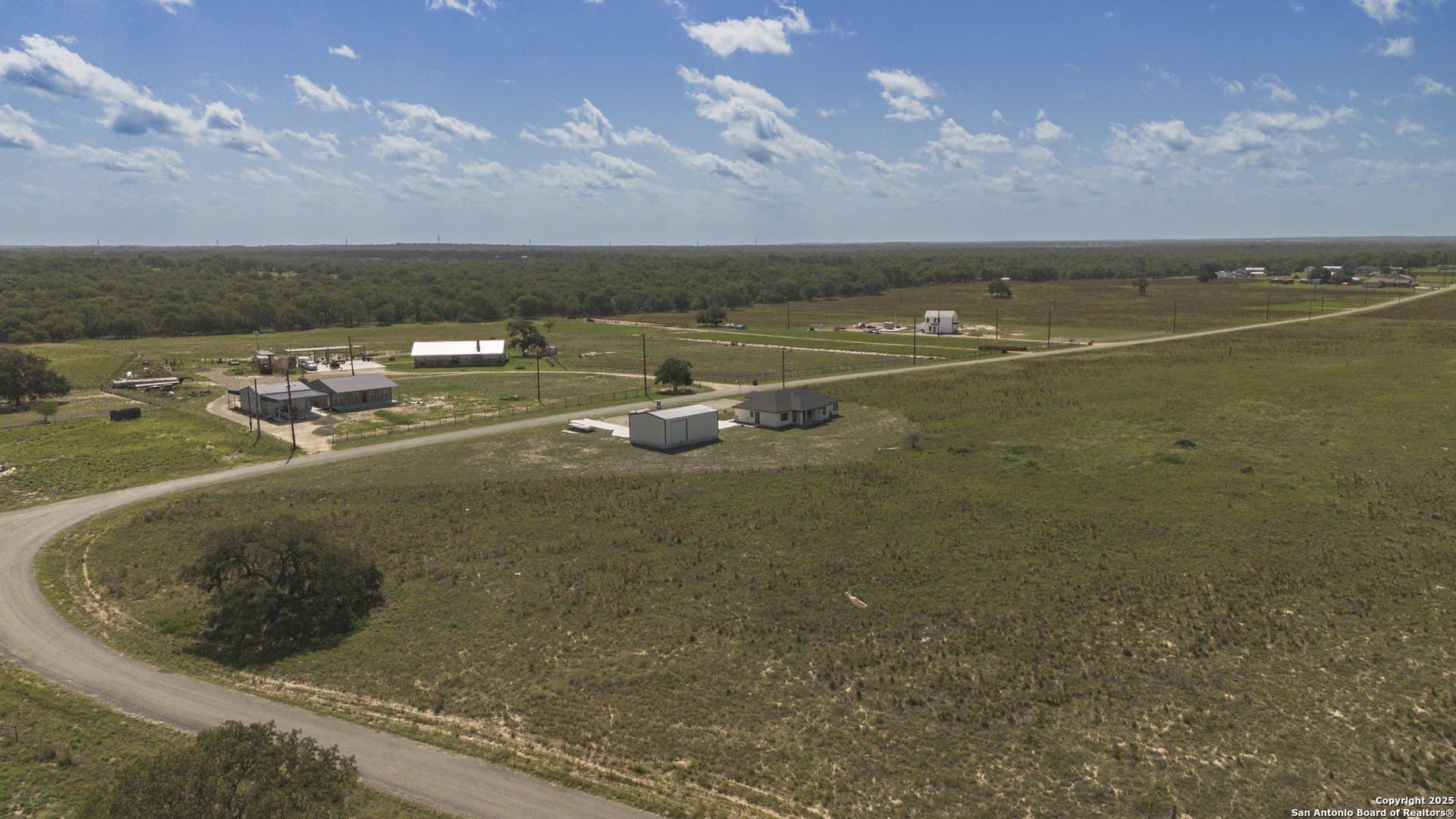 1.05 acres in Wilson County - photo 8
