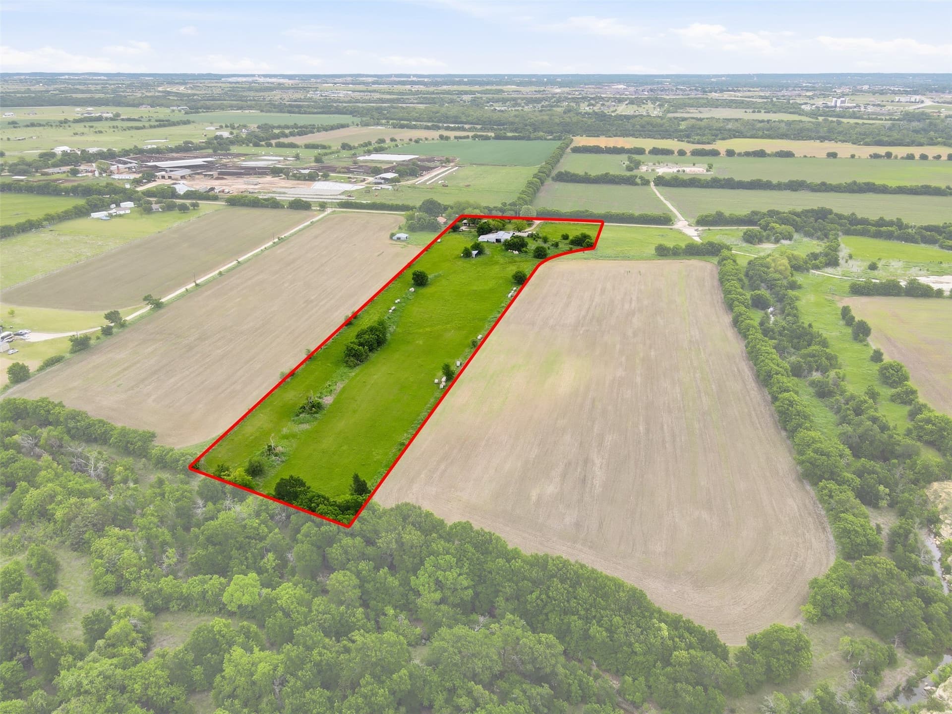 8.9 acres in Johnson County gallery image 2