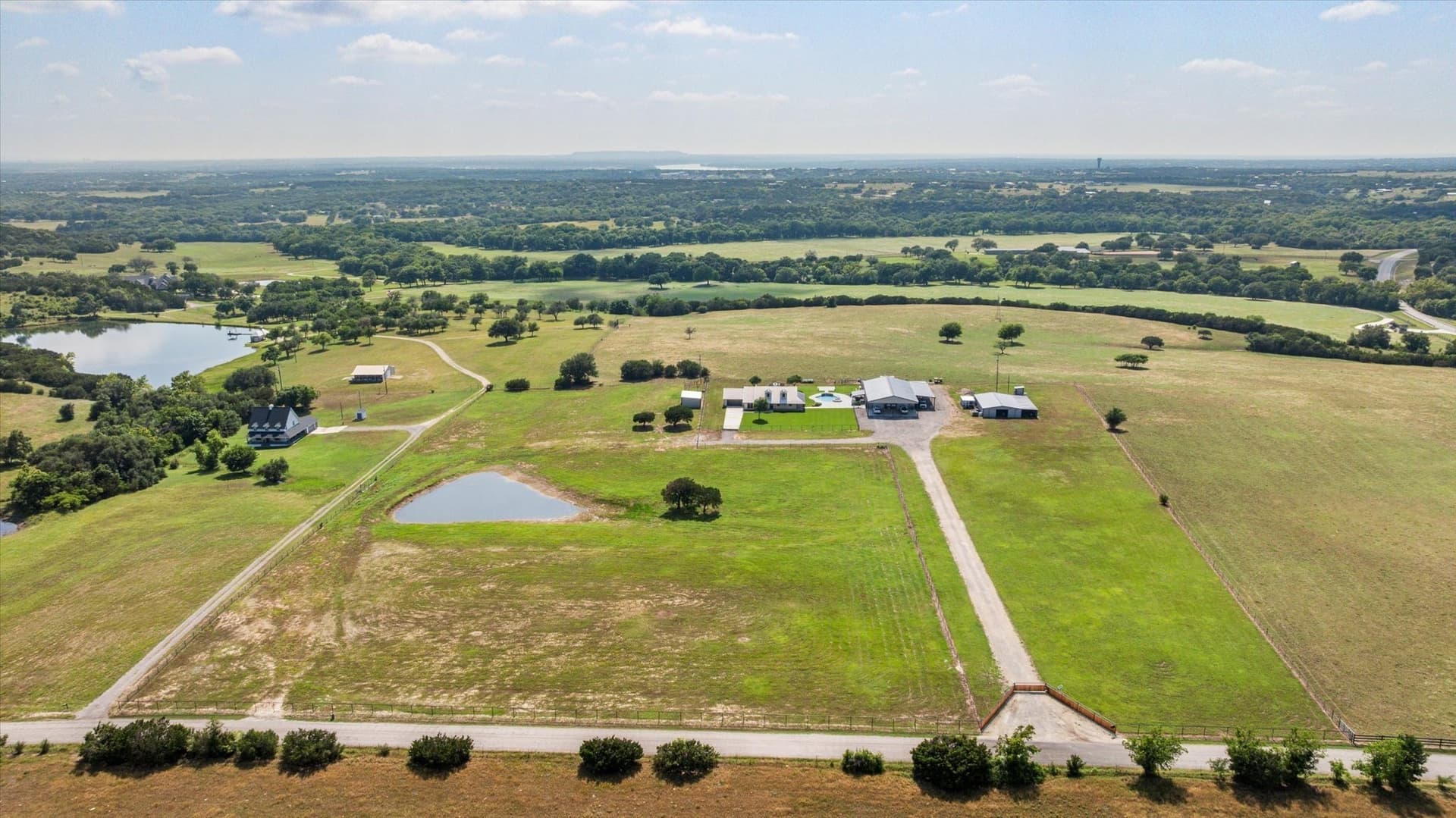 10.55 acres in Hood County