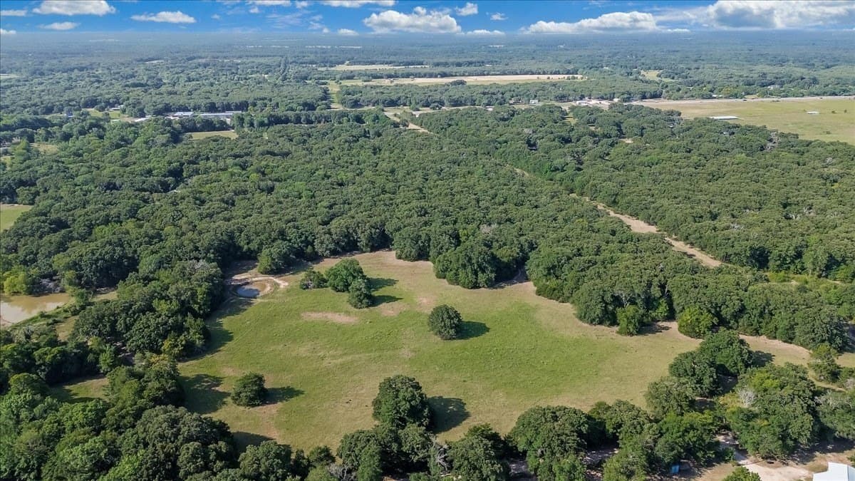 16.5 acres in Hunt County - photo 32