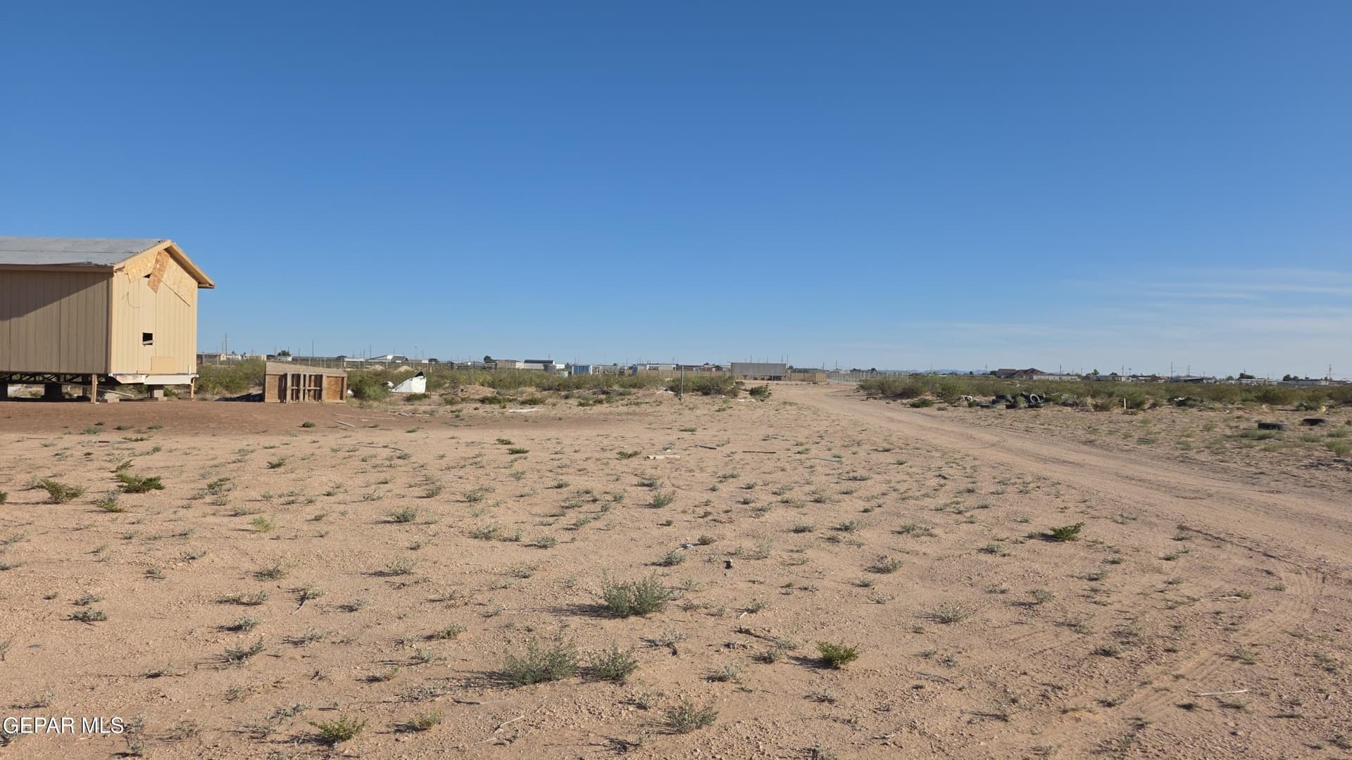 0.49 acres in El Paso County gallery image 3