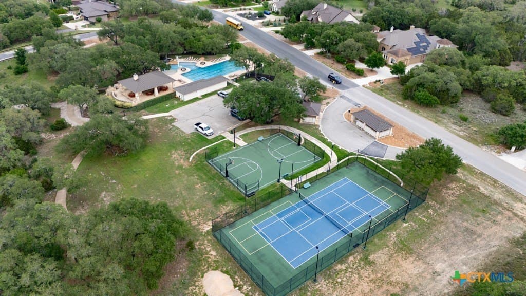 1.09 acres in Comal County - photo 15