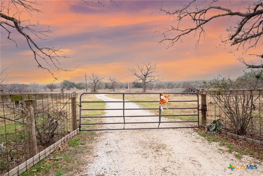 80.1 acres in Guadalupe County - photo 2