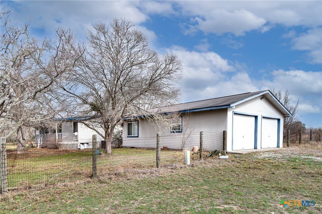 80.1 acres in Guadalupe County - photo 9