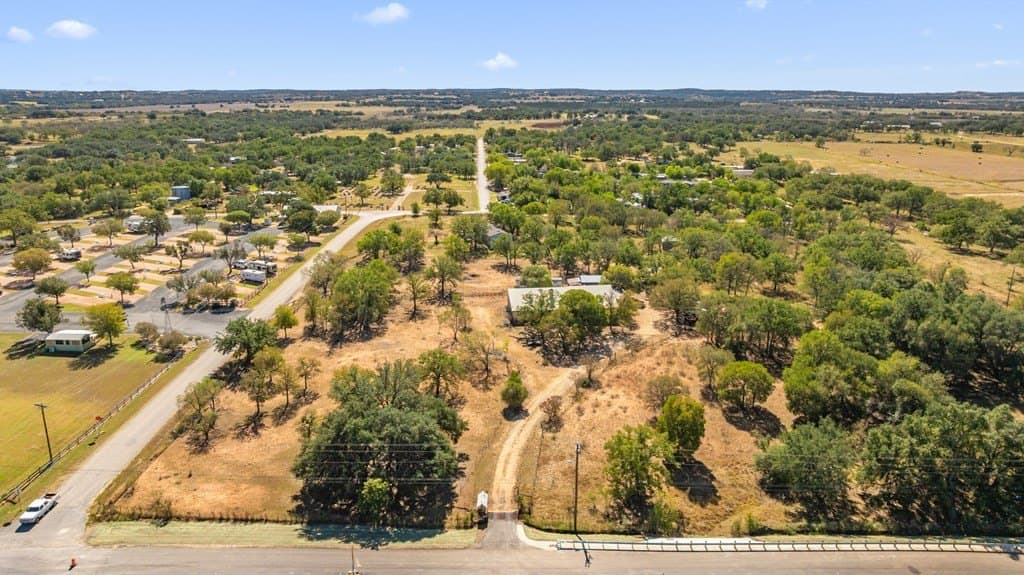 10.68 acres in Gillespie County gallery image 4