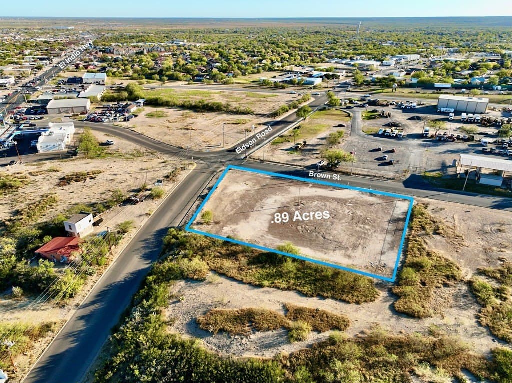 0.89 acres in Maverick County - photo 3