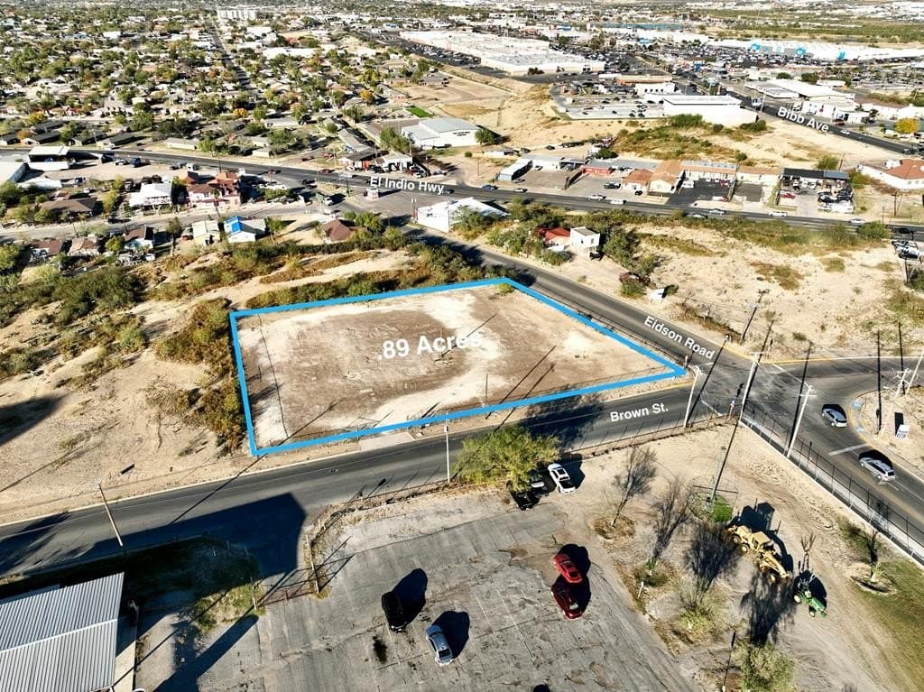 0.89 acres in Maverick County