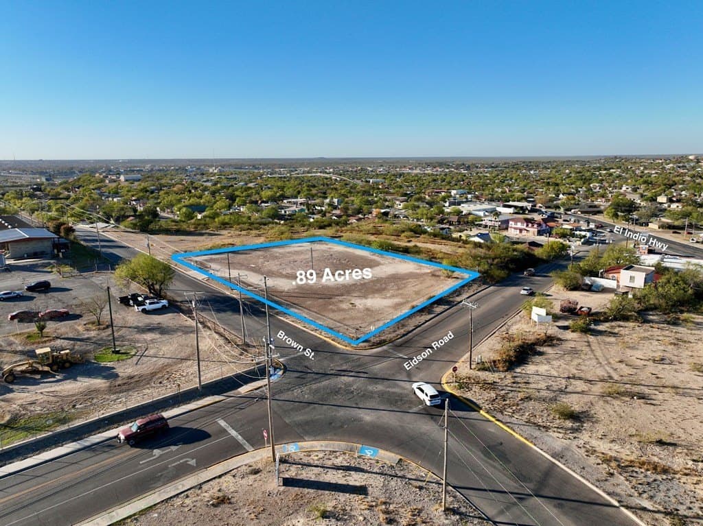 0.89 acres in Maverick County - photo 4