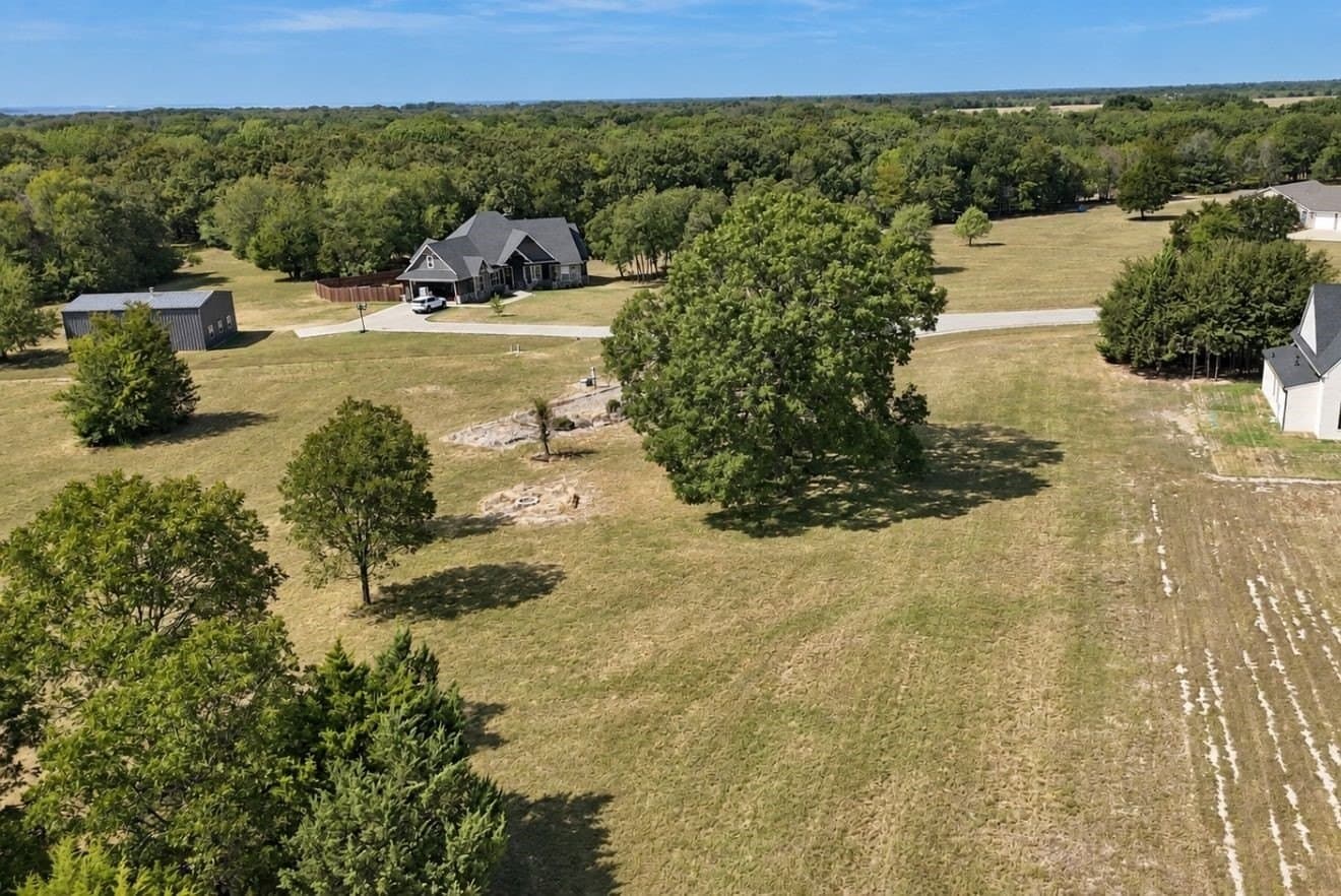 1.04 acres in Navarro County - photo 32