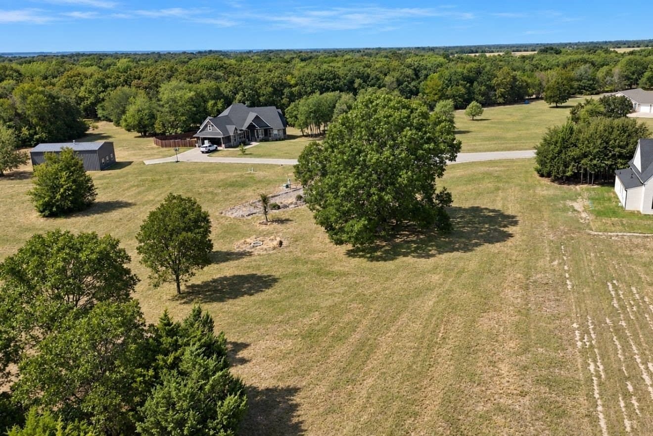 1.04 acres in Navarro County - photo 27