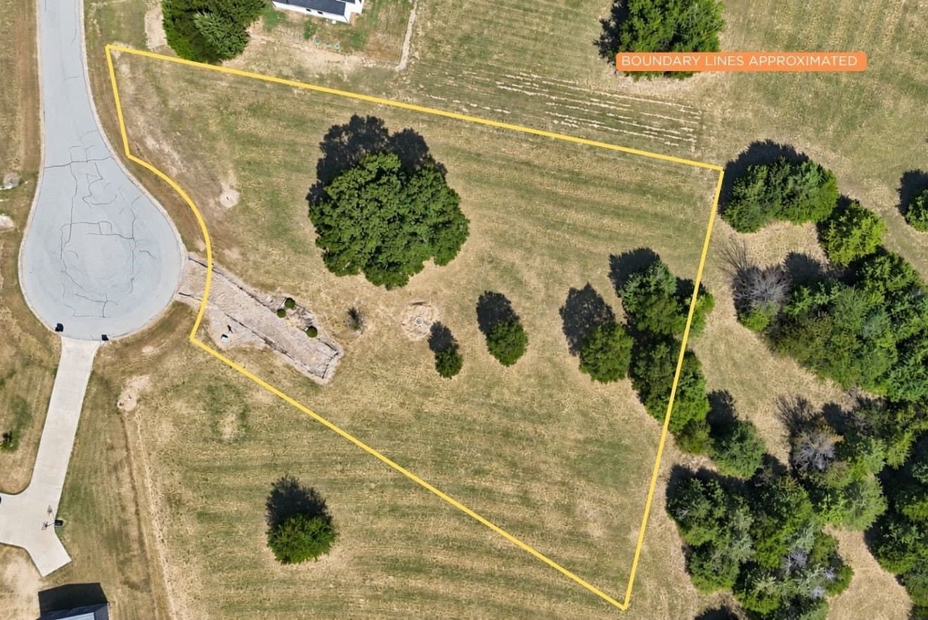 1.04 acres in Navarro County - photo 25