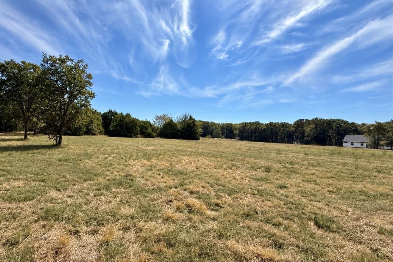 1.04 acres in Navarro County - photo 24