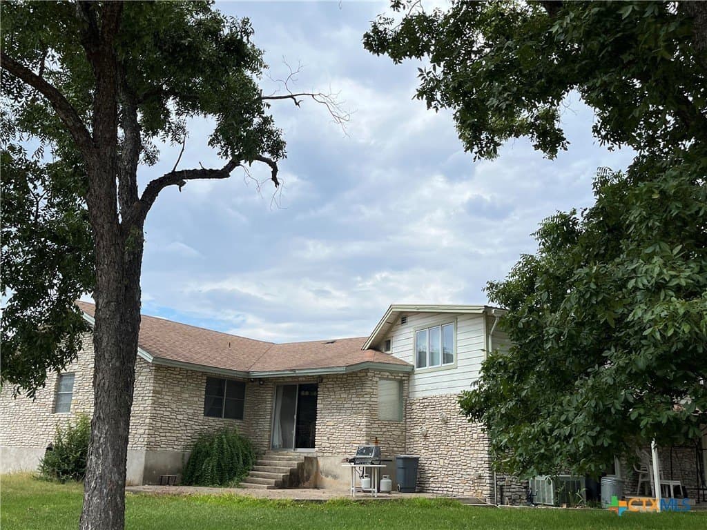 113.38 acres in Lampasas County - photo 23