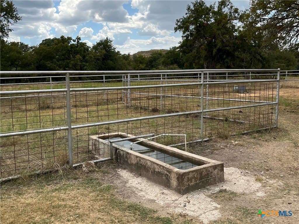 113.38 acres in Lampasas County - photo 10