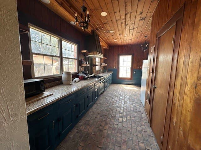 2,252.12 acres in Sutton County - photo 10