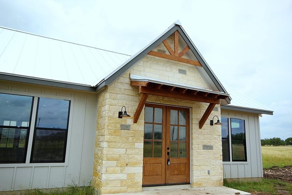 28 acres in Gillespie County