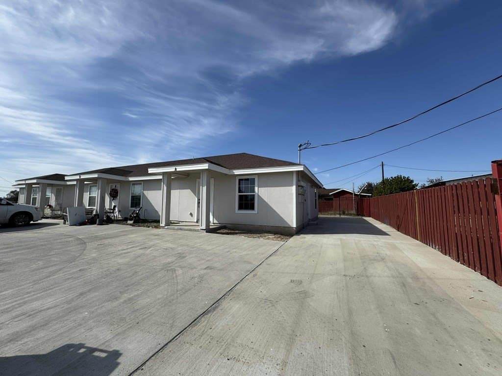 11,975 acres in Maverick County gallery image 3