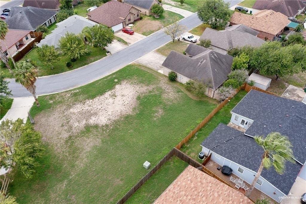 0.1 acres in Hidalgo County - photo 6