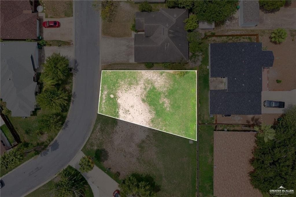 0.1 acres in Hidalgo County - photo 7