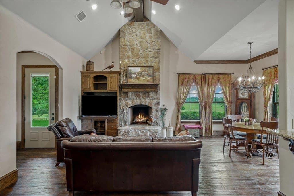 196.1 acres in Van Zandt County - photo 8