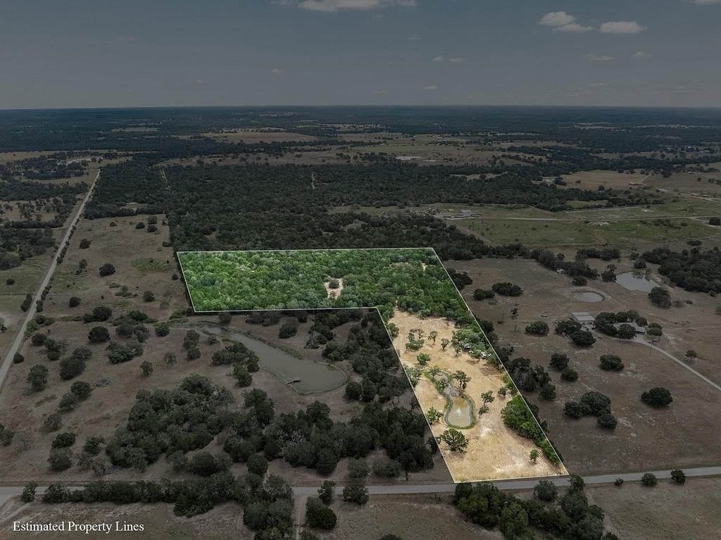 16.47 acres in Lavaca County - photo 5