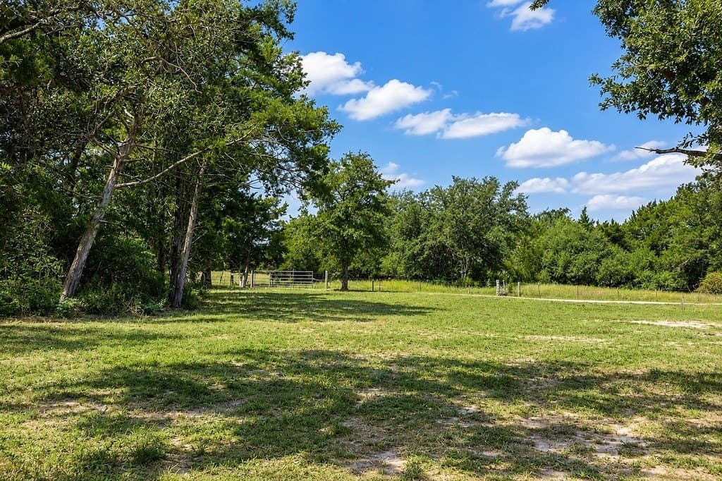 16.47 acres in Lavaca County - photo 15