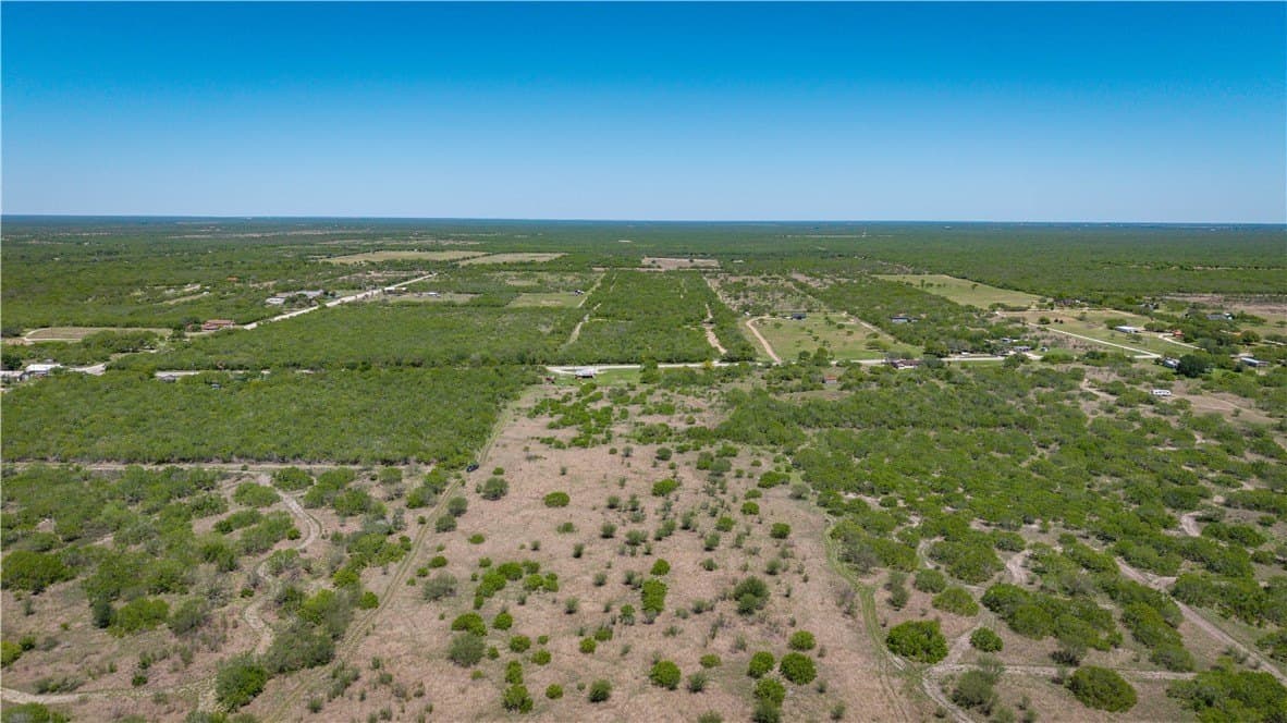 5.02 acres in Jim Wells County gallery image 2