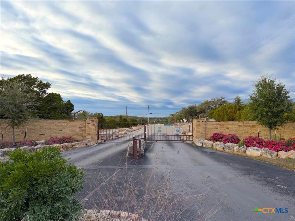 1.04 acres in Comal County - photo 25