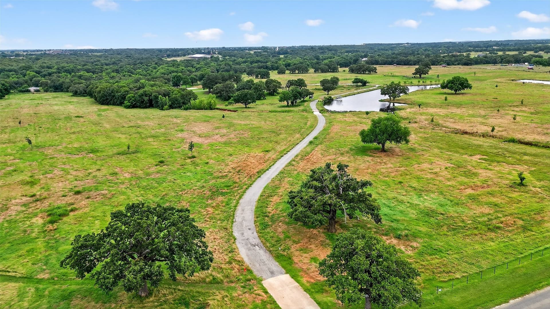 185.12 acres in Grayson County - photo 2