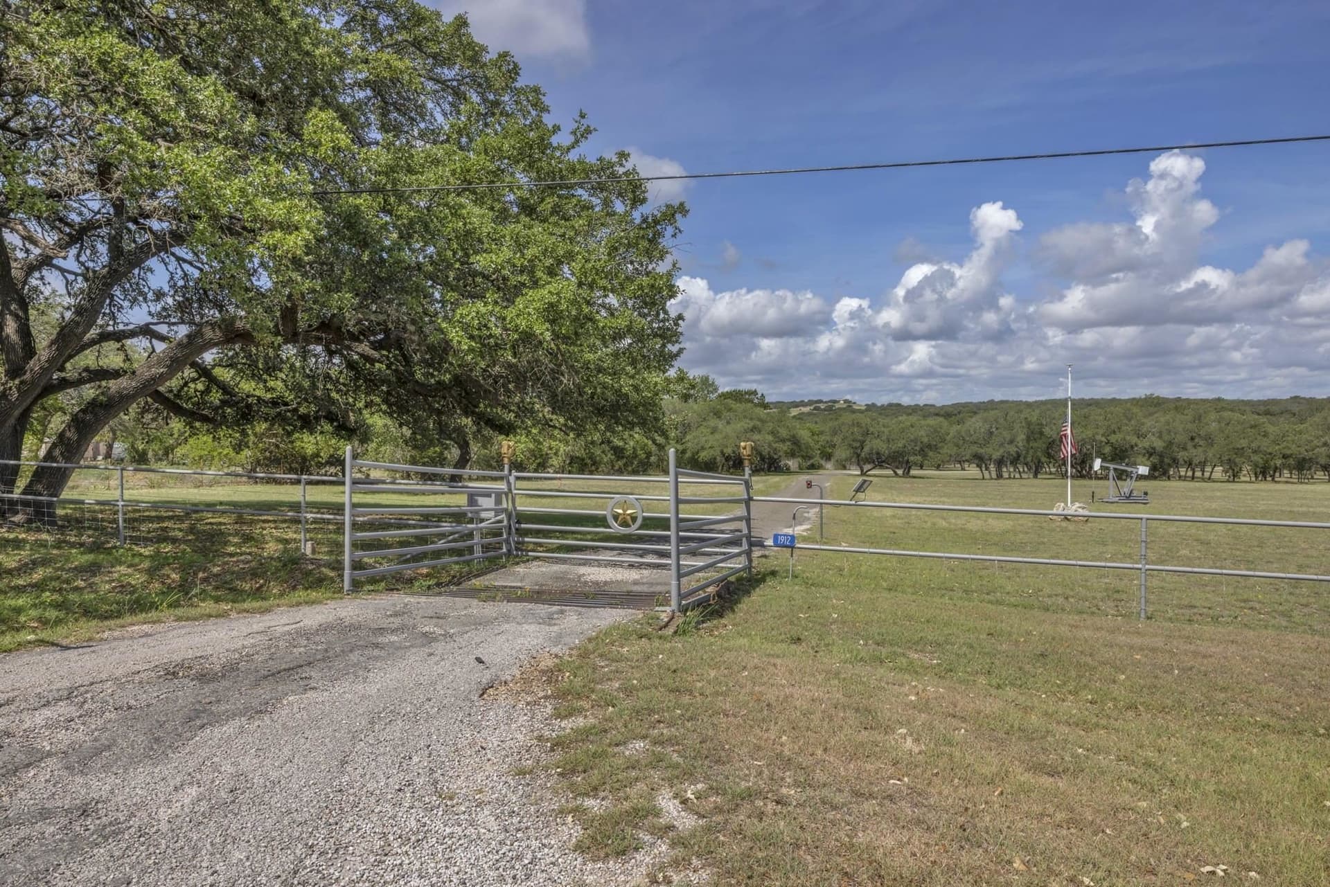 29.94 acres in Blanco County