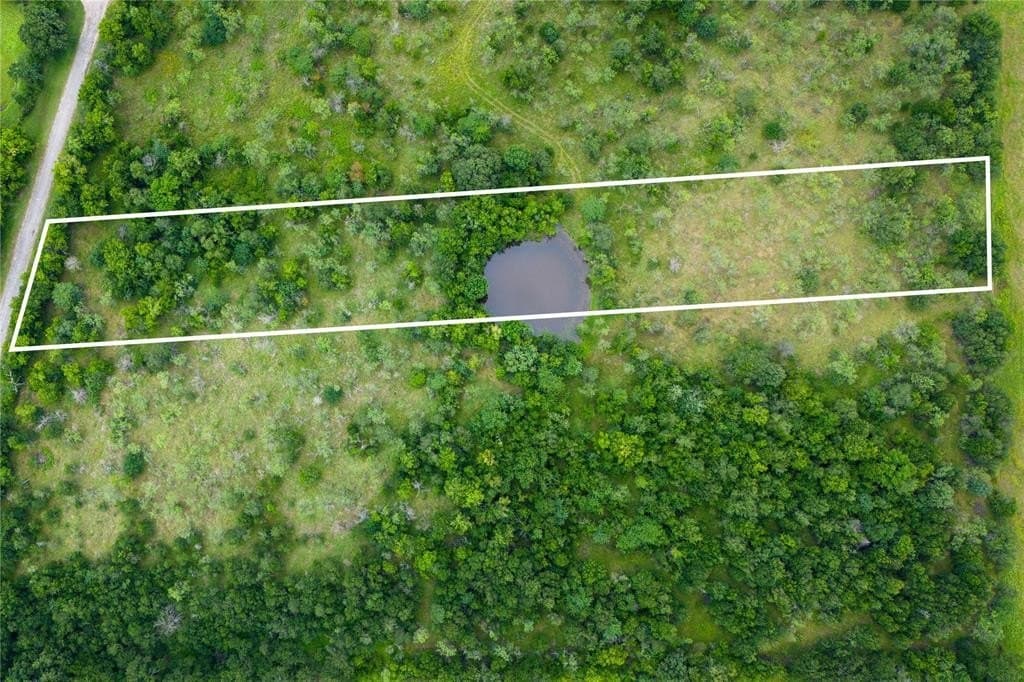 2.72 acres in Falls County