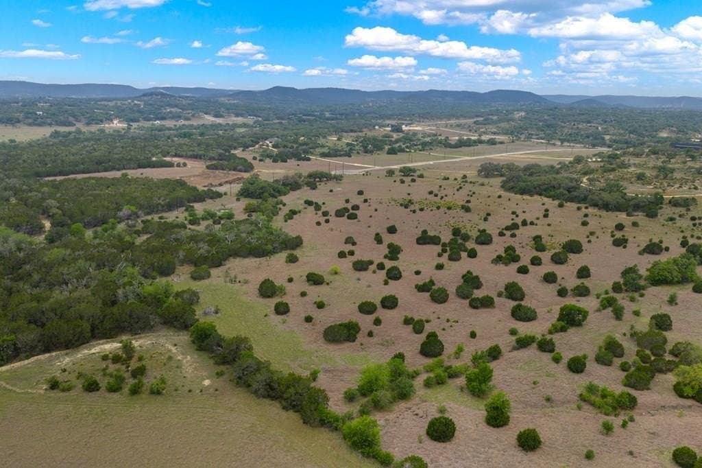 15.1 acres in Bandera County